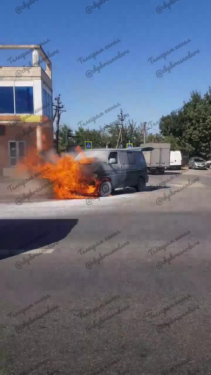 В Краснодаре на Ростовском шоссе загорелся автомобиль: видео - 21 сентября  2023 - 93.ру