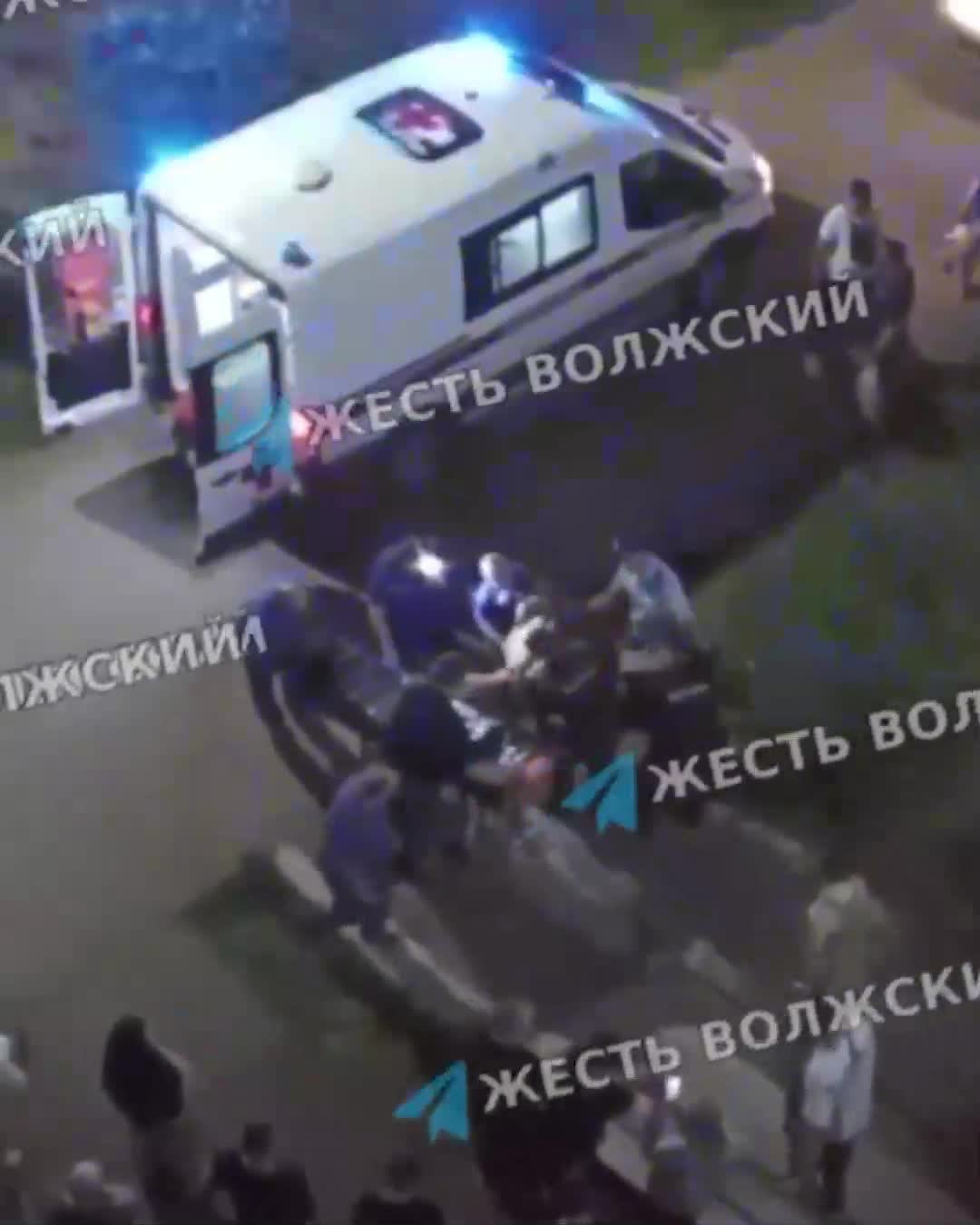 Под Волгоградом голый мужчина ворвался в детскую школу танцев - 14 июня  2024 - V1.ру