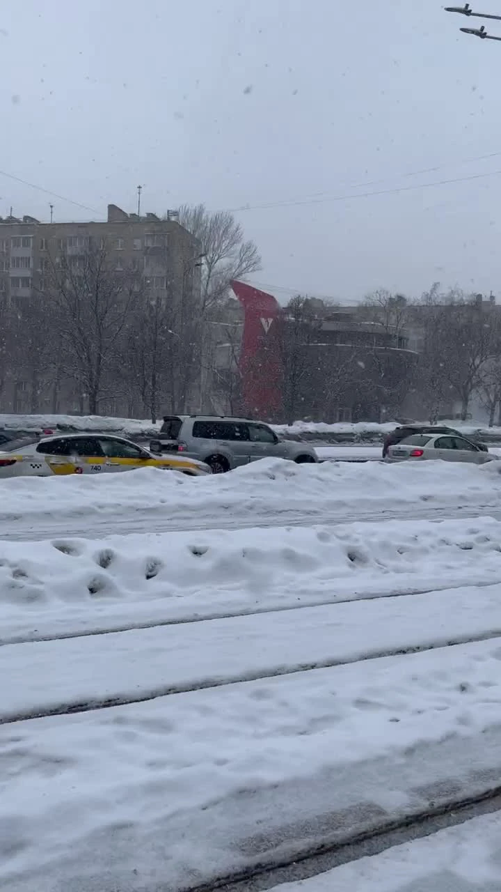 Циклон «Ольга» принесет в Москву рекордные снегопады: фото и видео снежного  апокалипсиса в столице, непогода в Москве и Московской области, прогноз  погоды в столице с 6 по 11 февраля - 6 февраля 2024 - МСК1.ру