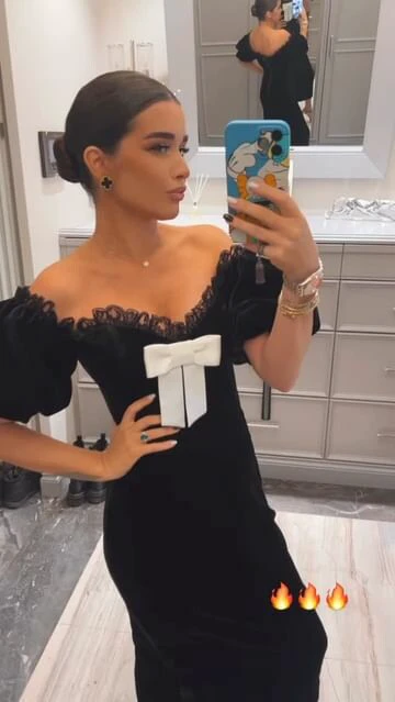 бородина в черном платье. черное платье бородиной. ксения бородина 2023. бородина в платье 2021. платья ксении бородиной.