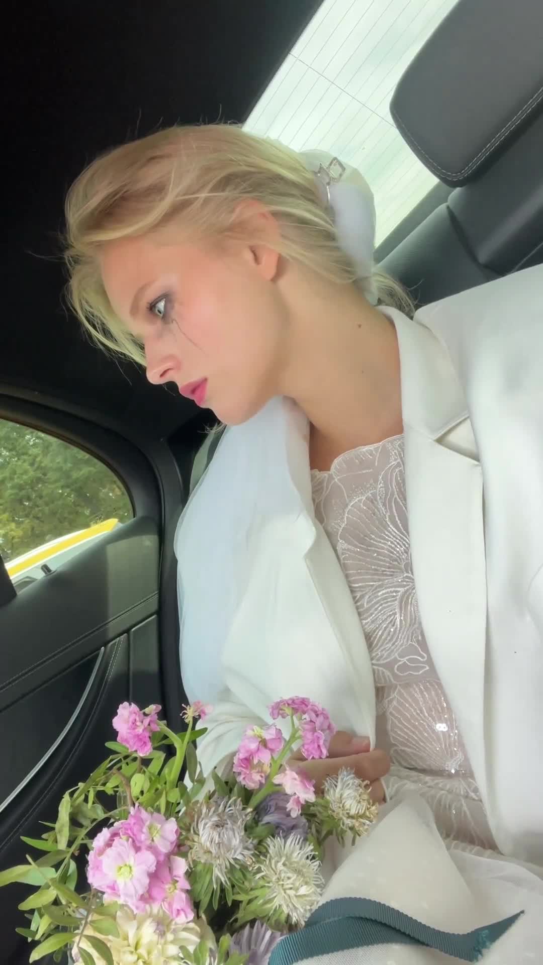 Ты теперь чужая невеста»: Бортич в свадебном платье развеселила  Милославскую, которую предал Петров | STARHIT