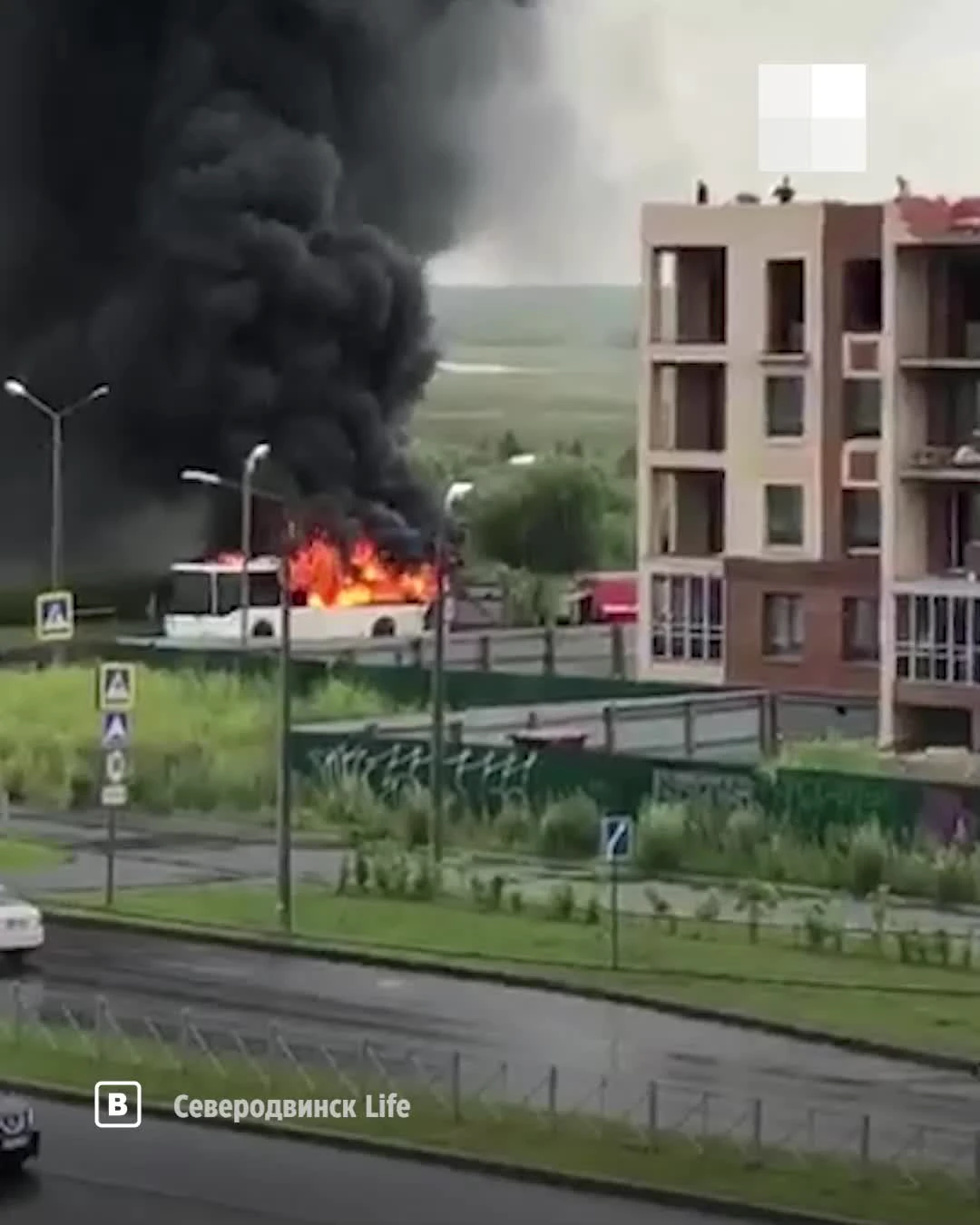 Пожар в автобусе Северодвинска, из-за чего он мог загореться - 19 июля 2022  - 29.ру