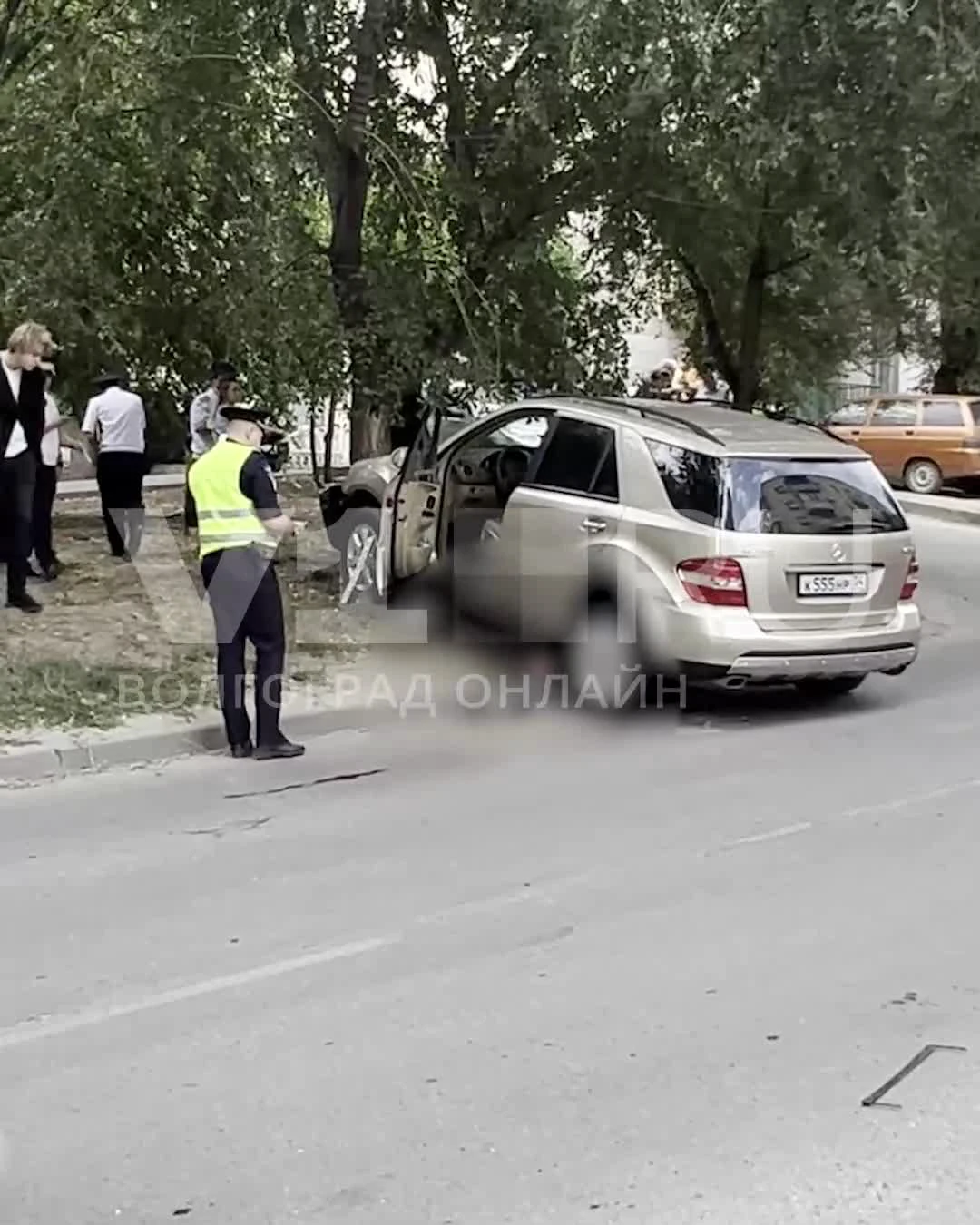 В центре Волгограда сбили насмерть ученика школы олимпийского резерва —  видео - 13 сентября 2023 - V1.ру