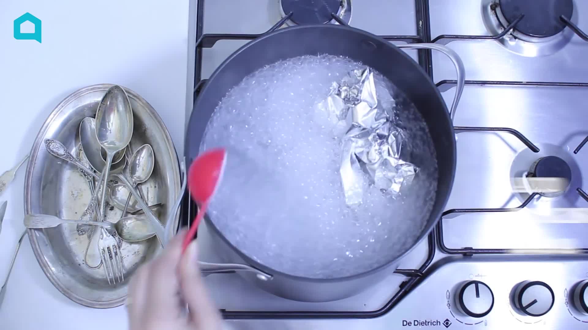 Как почистить серебро в домашних условиях: быстро и эффективно избавляемся от налета и черноты