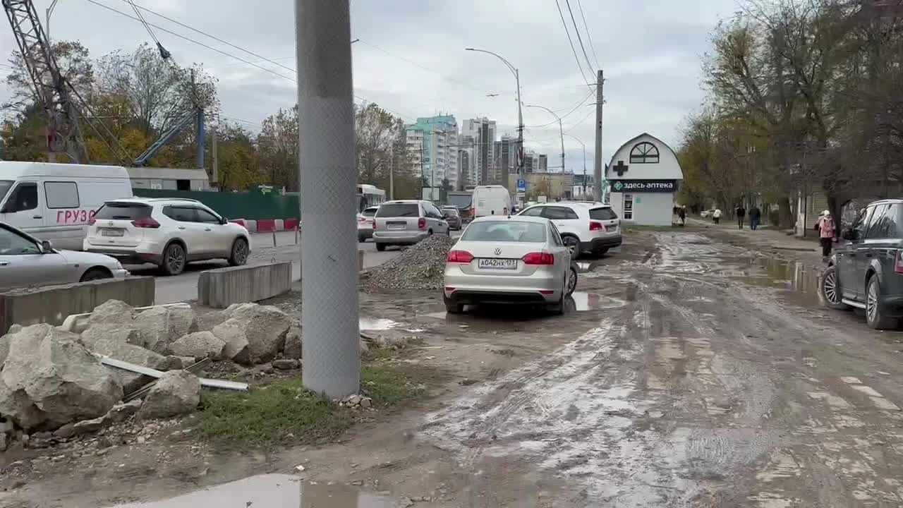 Как в Краснодаре идет строительство подземного перехода на Красных Партизан  - 1 декабря 2023 - 93.ру