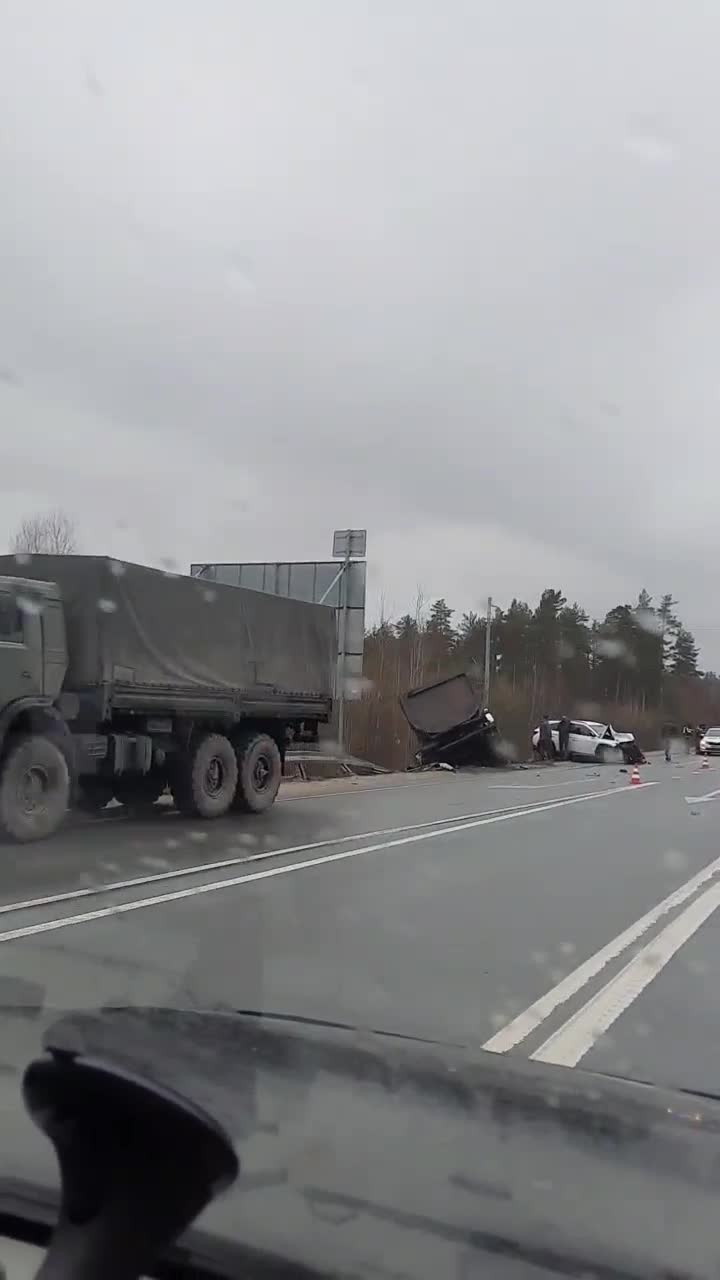 Жесткое ДТП под Лугой попало на камеру видеорегистратора — Мегаполис