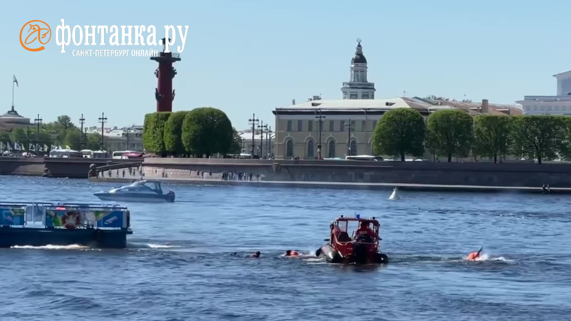 Видео смотра сил и средств МЧС в центре Петербурга - 23 мая 2024 - ФОНТАНКА .ру