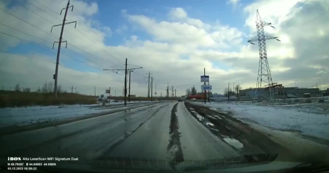 Появилось видео с места столкновения КАМАЗа МВД и фуры под Волгоградом |  V1.ру - новости Волгограда