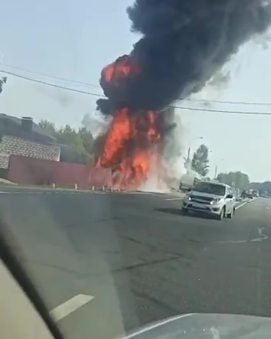 В жестком ДТП с бензовозом в Ярославском районе погибла бригада скорой  помощи — 30 августа 2022 - 30 августа 2022 - 76.ру