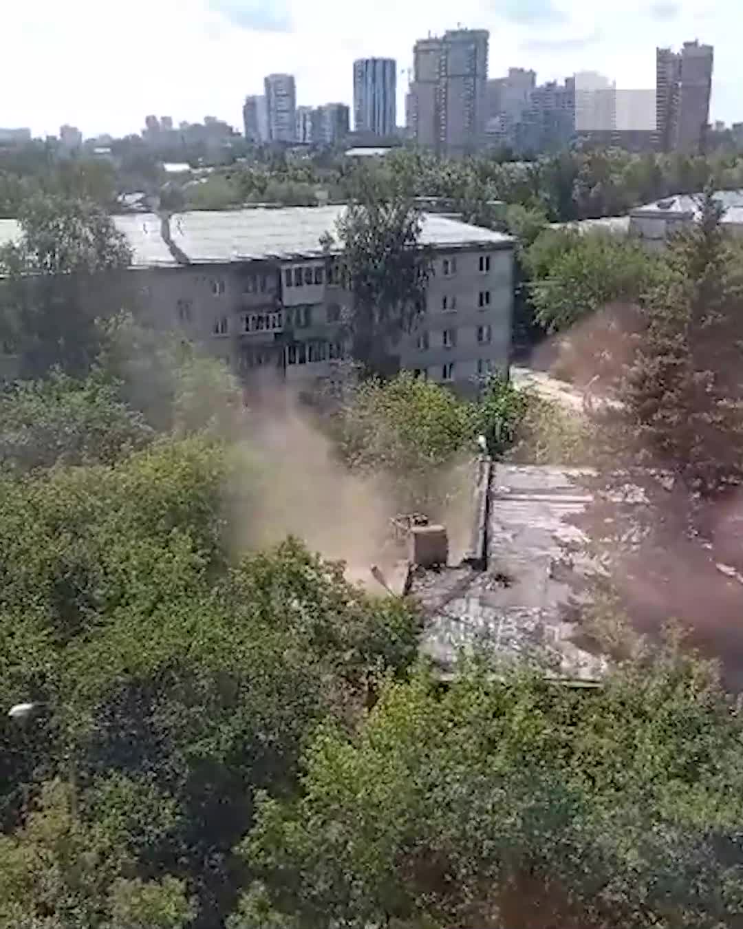 В Пионерском построят жилую высотку на месте двухэтажного офисника, что  построят возле СУНЦа в Екатеринбурге - 25 июля 2023 - Е1.ру