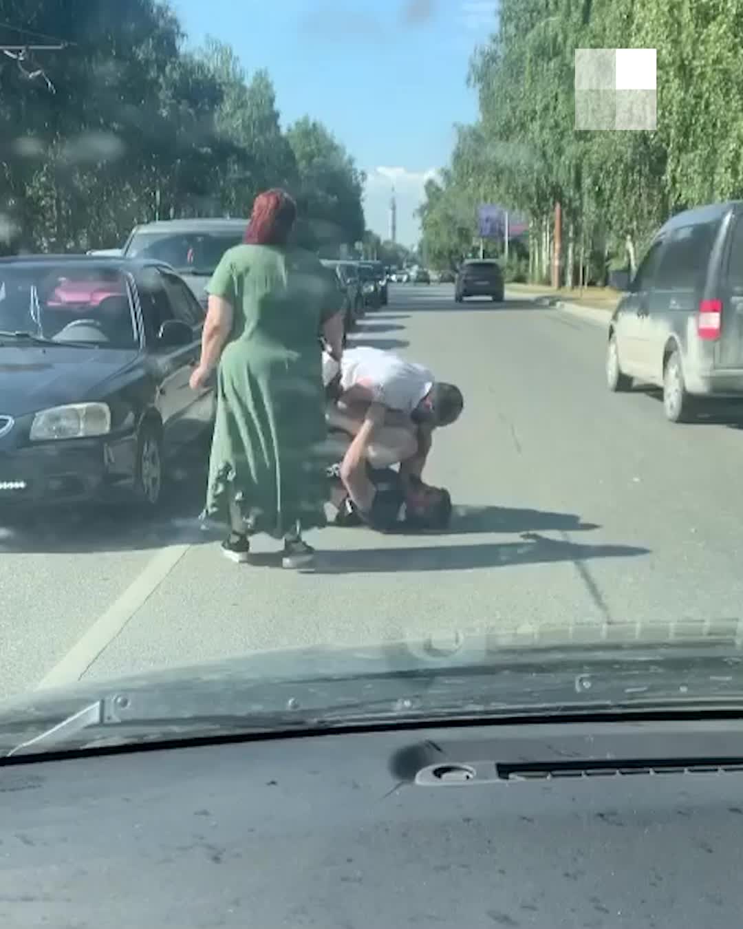 Жена водителя, душившего газелиста в Екатеринбурге, рассказала про драку, 6  августа 2022 года - 6 августа 2022 - Е1.ру