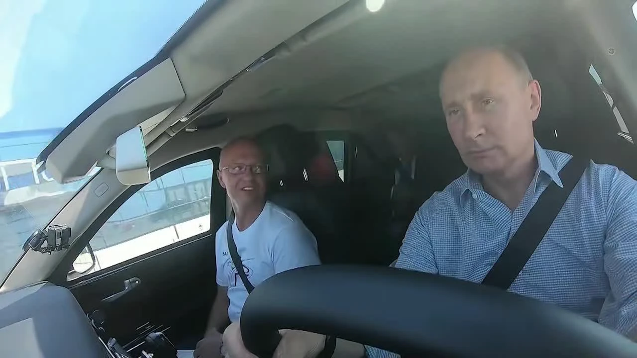 Путин за рулем Ауруса открыл трассу Таврида