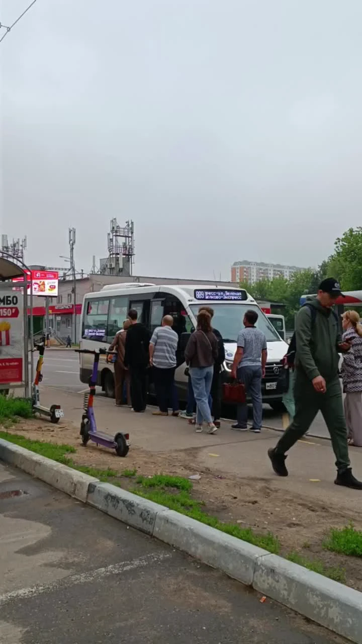 Жители подмосковной Балашихи пожаловались на загруженность маршруток № 889  из Балашихи: «Контрольная поездка» подтвердила толпы на остановках —  отвечаем, пустят ли дополнительные автобусы - 19 июня 2024 - МСК1.ру