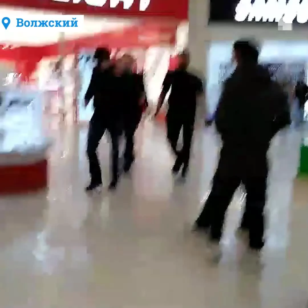 В Новосибирске охранник магазина избил подростка из-за подозрения в краже | Правмир