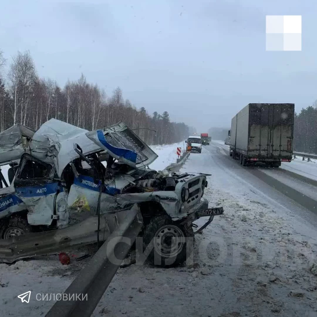 ДТП 2021 года в Тюменской области, крупные аварии года в Тюмени, авария со  следователем в Тюмени, Шадрин сбил людей - 8 января 2022 - 72.ру